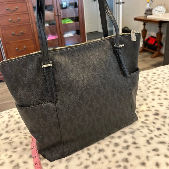 MICHAEL KORS BAG - Picture 2 of 3